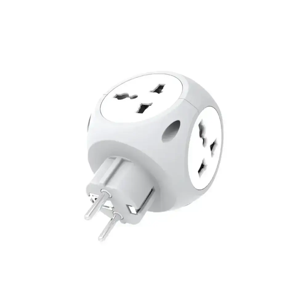 شارژر دیواری و چند راهی برق گرین لاین مدل Multiport Travel Adapter EU 4W